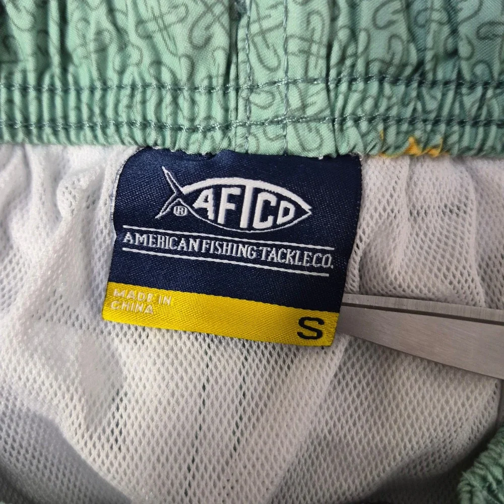 AFTCO Swim Trunks Mens Small Green Fish Print Board‎ Shorts Fishing Wear